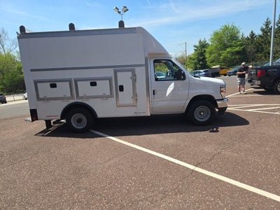2026 Ford E-Series Cutaway E-350 SRW 138 WB