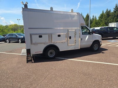 2026 Ford E-Series Cutaway E-350 SRW 138 WB