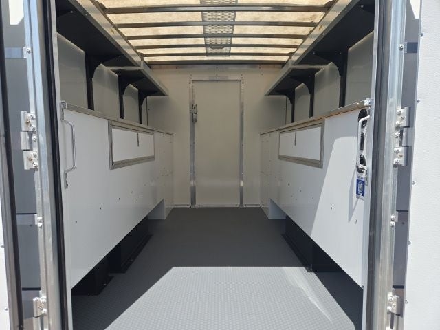 2026 Ford E-Series Cutaway E-350 SRW 138 WB