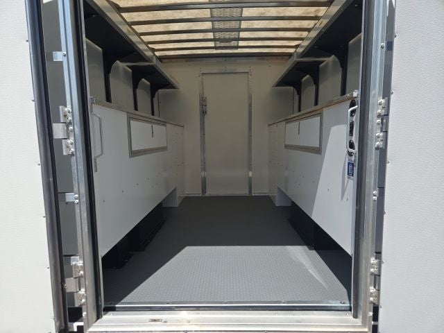 2026 Ford E-Series Cutaway E-350 SRW 138 WB