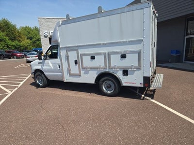 2026 Ford E-Series Cutaway E-350 SRW 138 WB