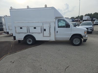 2026 Ford E-Series Cutaway E-350 SRW 138 WB