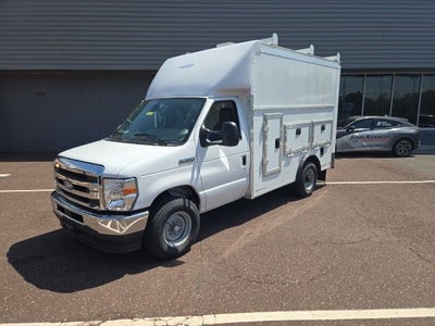 2026 Ford E-Series Cutaway E-350 SRW 138 WB