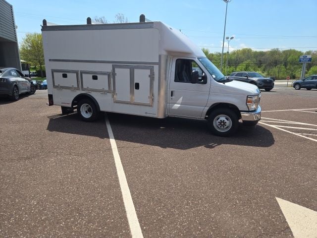 2026 Ford E-Series Cutaway E-350 SRW 158 WB