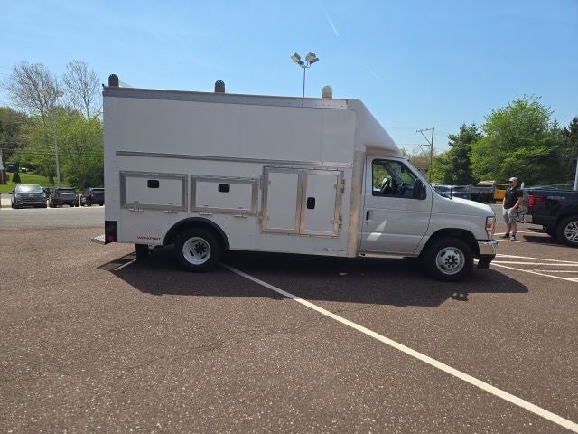 2026 Ford E-Series Cutaway E-350 SRW 158 WB