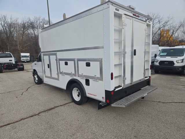 2026 Ford E-Series Cutaway E-350 SRW 158 WB