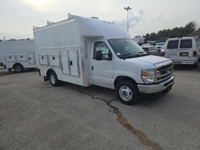 2026 Ford E-Series Cutaway E-350 SRW 158 WB