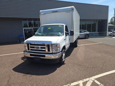 2025 Ford E-Series Cutaway E-450 DRW 158 WB