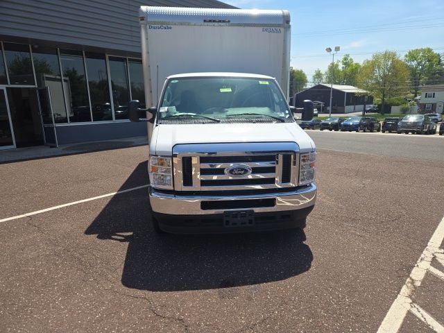 2025 Ford E-Series Cutaway E-450 DRW 158 WB