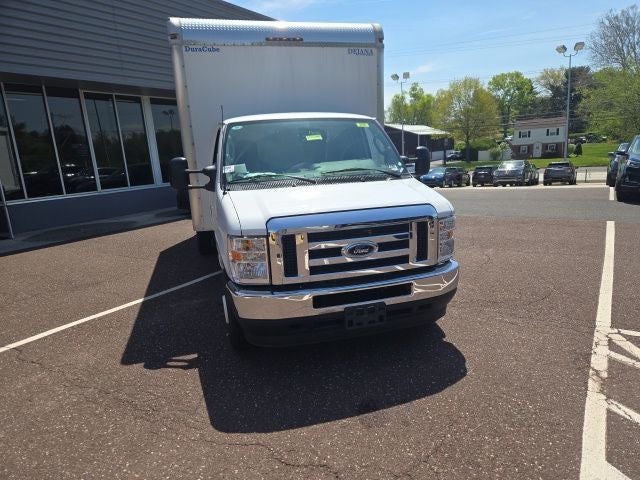 2025 Ford E-Series Cutaway E-450 DRW 158 WB