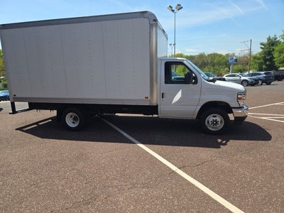 2025 Ford E-Series Cutaway E-450 DRW 158 WB