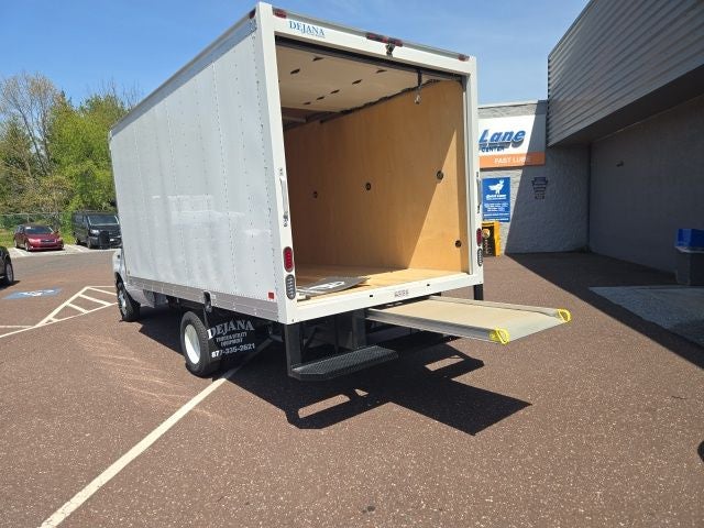 2025 Ford E-Series Cutaway E-450 DRW 158 WB