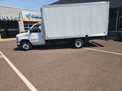 2025 Ford E-Series Cutaway E-450 DRW 158 WB