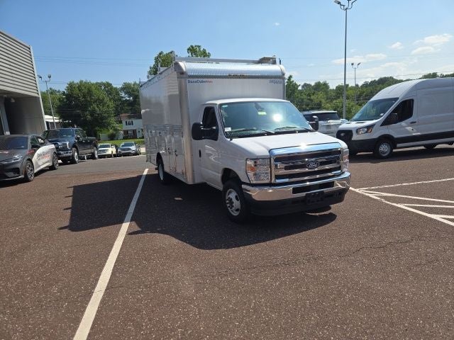 2026 Ford E-Series Cutaway E-450 DRW 158 WB