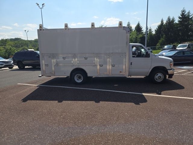 2026 Ford E-Series Cutaway E-450 DRW 158 WB