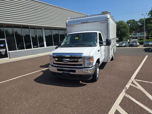 2026 Ford E-Series Cutaway E-450 DRW 158 WB
