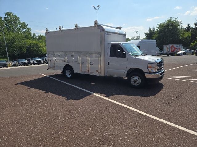 2026 Ford E-Series Cutaway E-450 DRW 158 WB