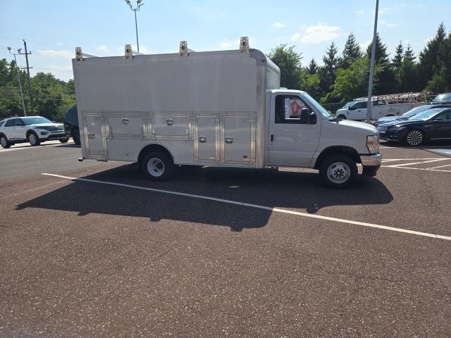 2026 Ford E-Series Cutaway E-450 DRW 158 WB