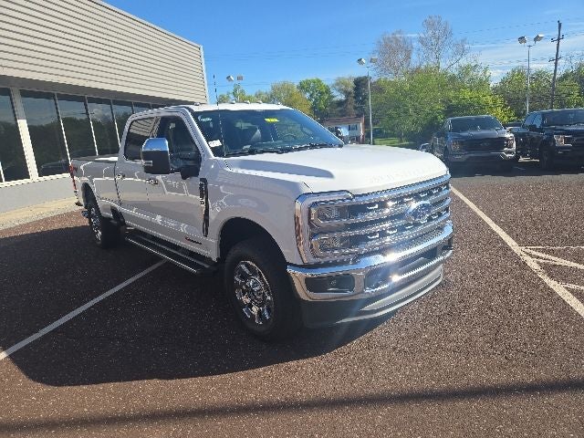 2026 Ford Super Duty F-250 SRW LARIAT 4WD Crew Cab 8' Box