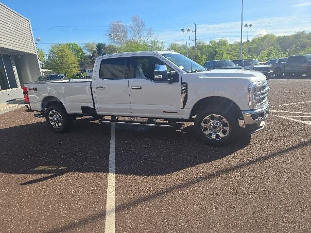 2026 Ford Super Duty F-250 SRW LARIAT 4WD Crew Cab 8' Box