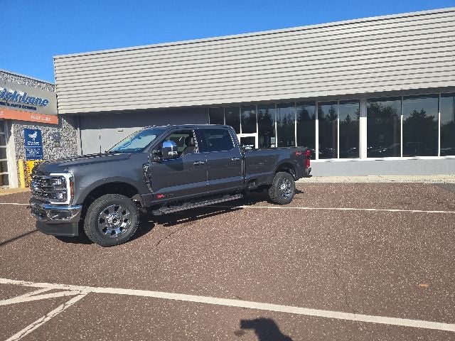 2026 Ford Super Duty F-250 SRW LARIAT 4WD Crew Cab 8' Box