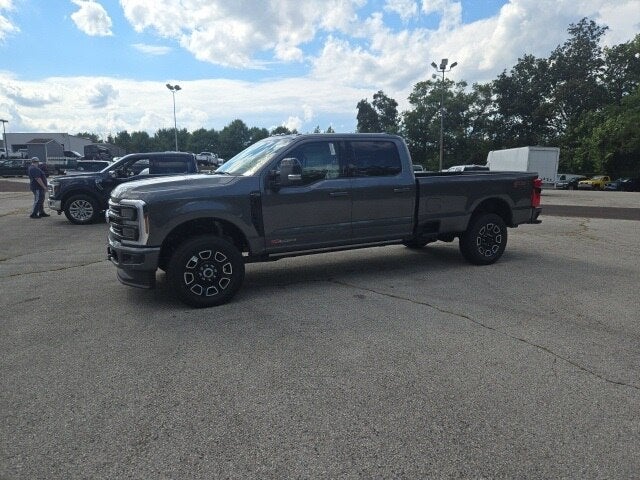 2026 Ford Super Duty F-350 SRW XL 4WD Crew Cab 6.75' Box