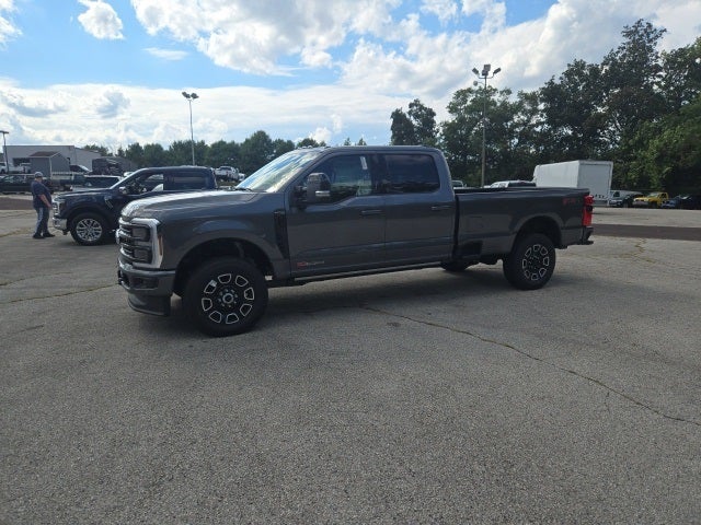 2026 Ford Super Duty F-350 SRW XL 4WD Crew Cab 6.75' Box