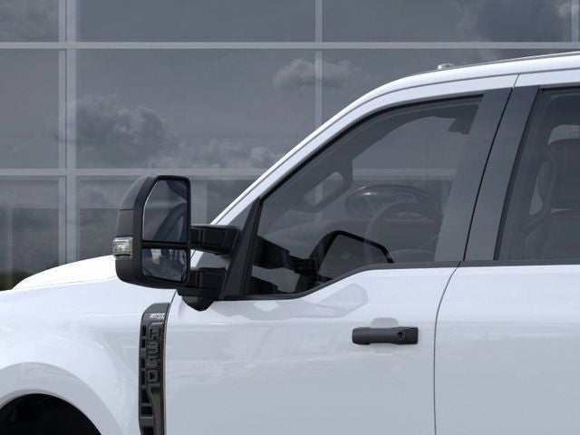 2026 Ford Super Duty F-350 SRW XL 4WD Crew Cab 6.75' Box