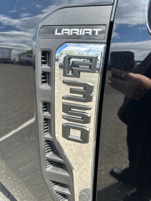 2026 Ford Super Duty F-350 SRW LARIAT 4WD Crew Cab 6.75' Box
