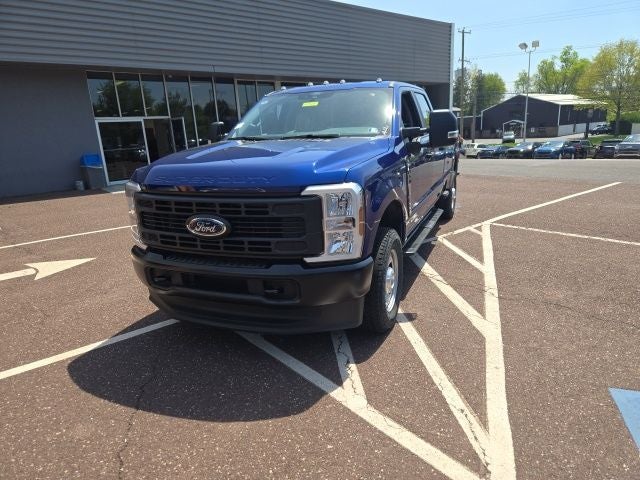 2026 Ford Super Duty F-350 SRW XL 4WD Crew Cab 6.75' Box