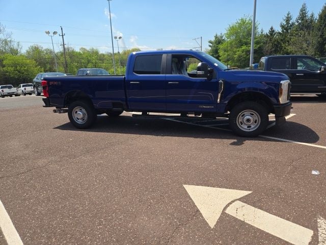 2026 Ford Super Duty F-350 SRW XL 4WD Crew Cab 6.75' Box