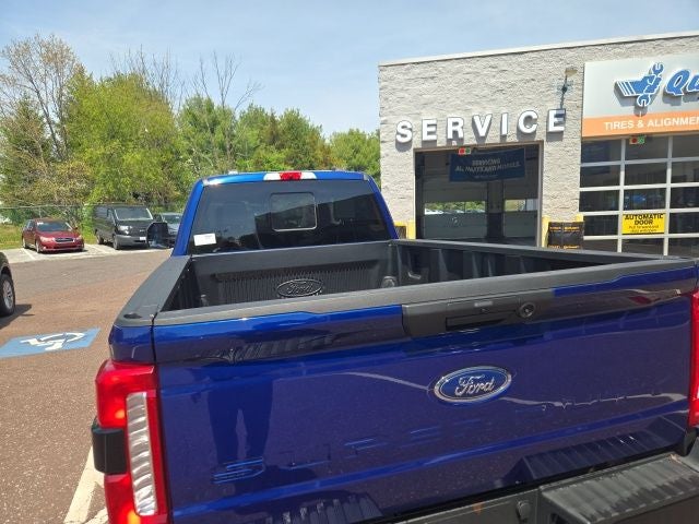 2026 Ford Super Duty F-350 SRW XL 4WD Crew Cab 6.75' Box