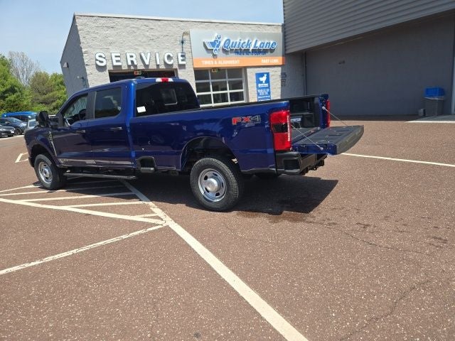 2026 Ford Super Duty F-350 SRW XL 4WD Crew Cab 6.75' Box