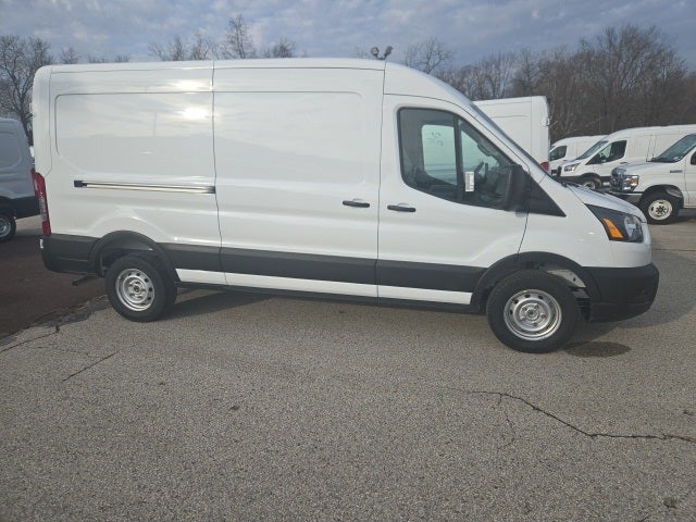 2026 Ford Transit Cargo Van T-250 148 Med Rf 9150 GVWR RWD