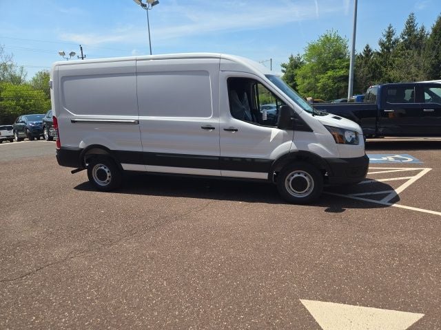 2026 Ford Transit Cargo Van T-250 148 Med Rf 9150 GVWR RWD