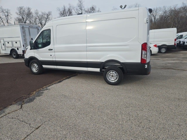 2026 Ford Transit Cargo Van T-250 148 Med Rf 9150 GVWR RWD