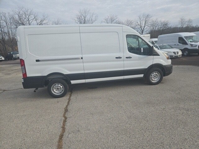 2026 Ford Transit Cargo Van T-250 148 Med Rf 9150 GVWR RWD