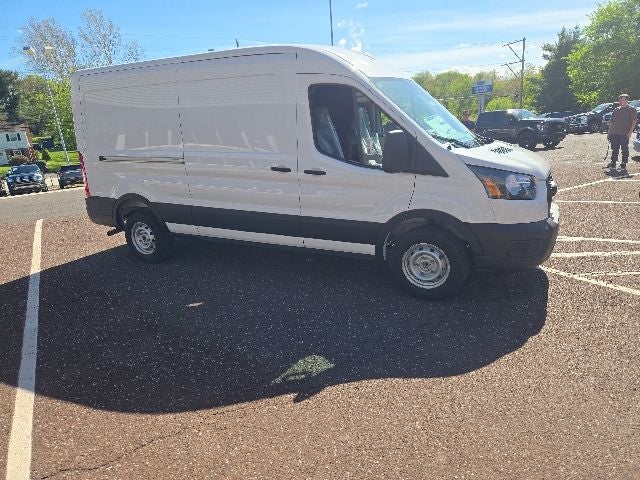 2026 Ford Transit Cargo Van T-250 148 Med Rf 9150 GVWR RWD