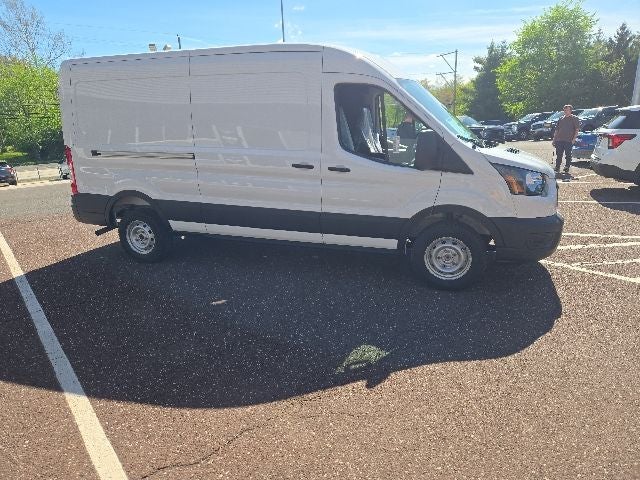 2026 Ford Transit Cargo Van T-250 148 Med Rf 9150 GVWR RWD