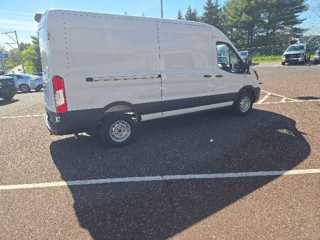 2026 Ford Transit Cargo Van T-250 148 Med Rf 9150 GVWR RWD