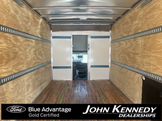 2025 Ford E-350SD Base Cutaway