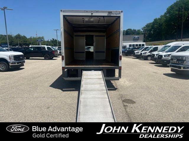 2025 Ford E-350SD Base Cutaway