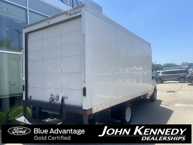 2025 Ford E-350SD Base Cutaway