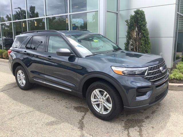 2023 Ford Explorer XLT 4WD's photo