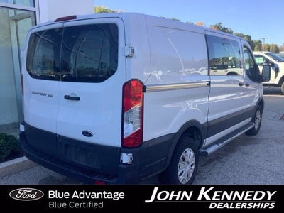 2022 Ford Transit-250 Base