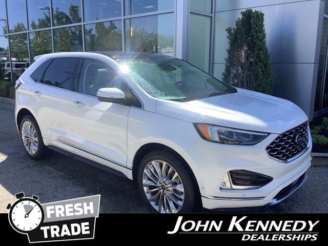 2022 Ford Edge Titanium AWD's photo