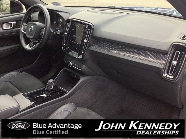 2021 Volvo XC40 Recharge Pure Electric P8