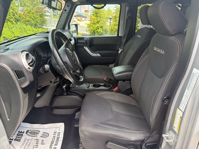 2016 Jeep Wrangler Unlimited Sahara