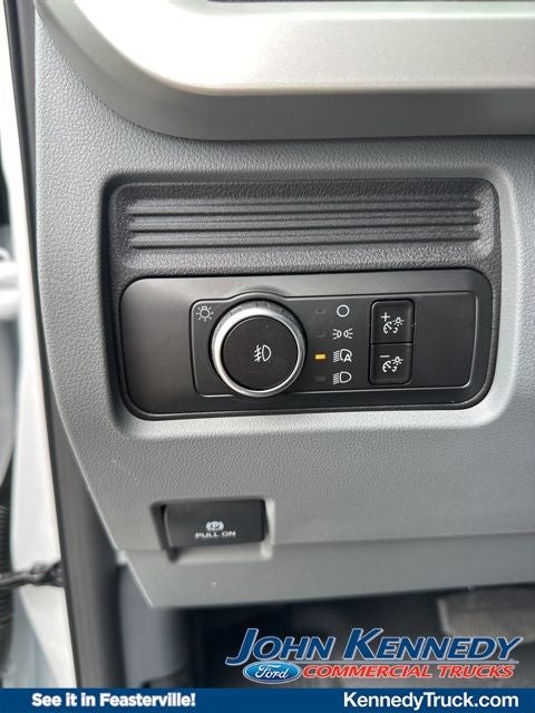 2026 Ford F-550SD XL Chassis Commercial