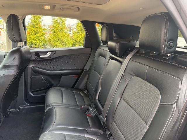 2020 Ford Escape Hybrid Titanium